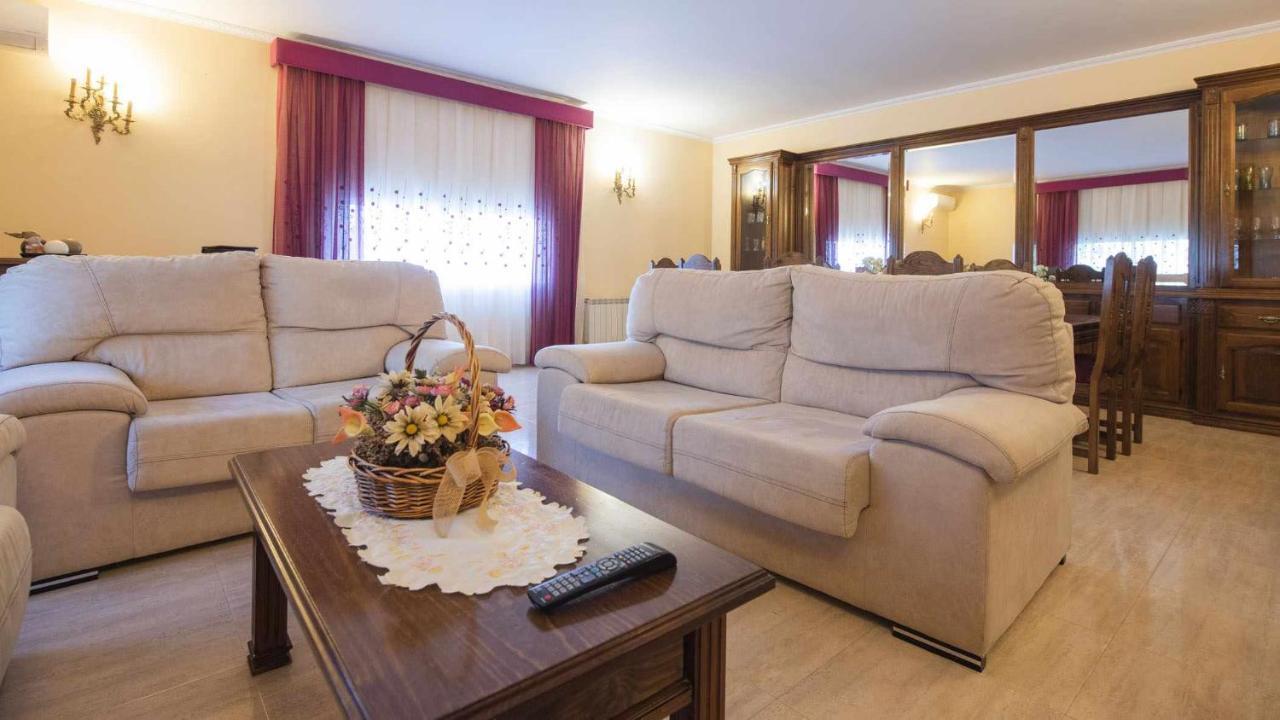 Villa Las Tres Hermanas Albarreal De Tajo By Toledo Ap Exterior photo