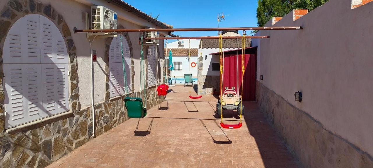 Villa Las Tres Hermanas Albarreal De Tajo By Toledo Ap Exterior photo